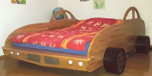 Kinderbett Rennwagen